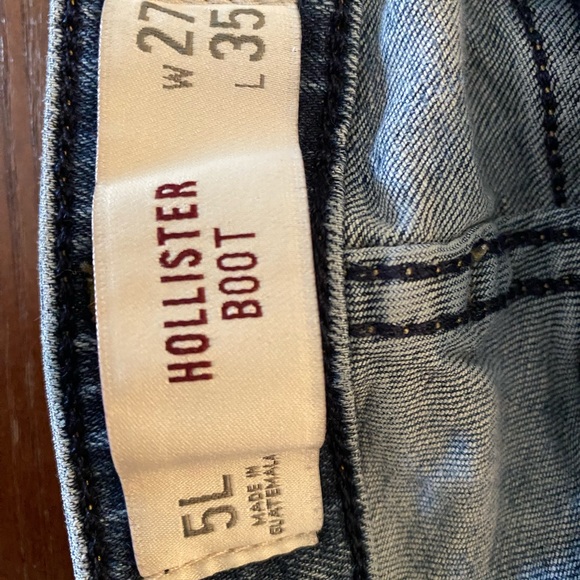 Women’s Hollister Flare Dark Wash Jeans - Picture 4 of 4